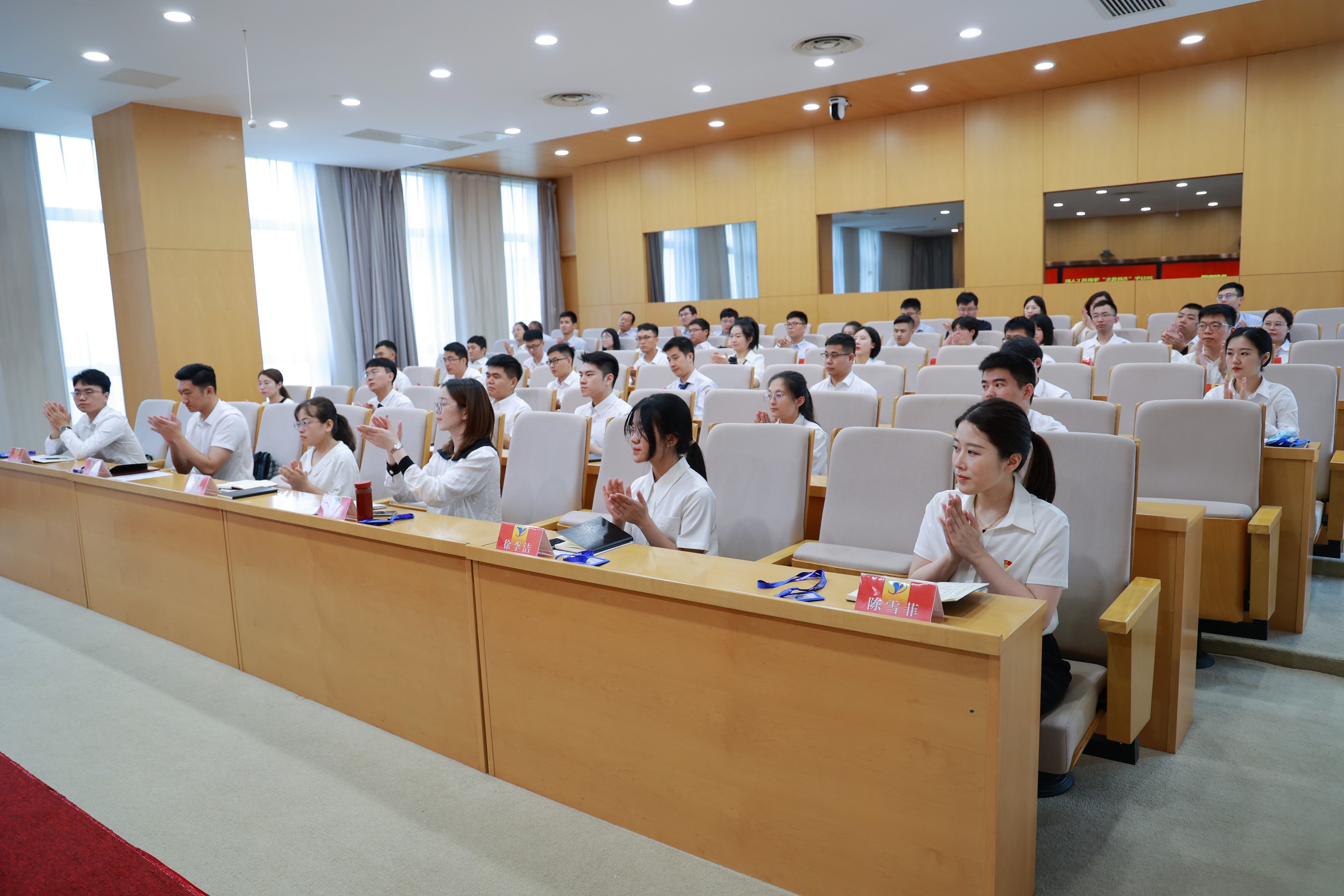20220718 1122体育新进员工领导见面会 2_眸目压缩.jpg